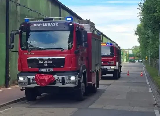 Ćwiczenia ratowniczo-gaśnicze w zakładzie STEICO w Czarnkowie