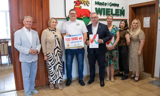 Gmina Wieleń otrzymała dofinansowanie na remont szatni sportowej w Miałach