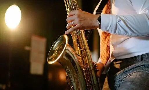 Jazzowy wieczór w Parku Staszica – koncert „Żyj na Jazzowo” za nami
