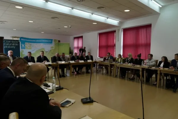 Przyszłość Drogi Wodnej E-70 tematem spotkania w Czarnkowie