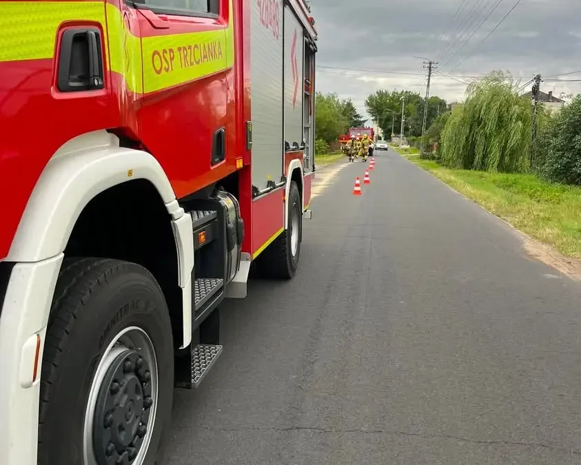 Plama oleju w Nowym Żabieńcu – interwencja OSP Trzcianka i OSP Żabieniec