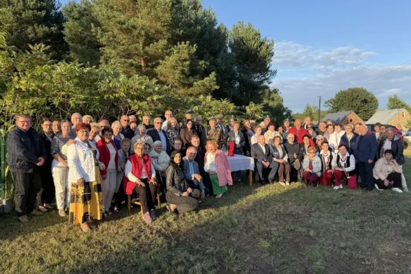 Święto Wojska Polskiego i Matki Boskiej Zielnej w Antoniewie – seniorzy bawili się do późna