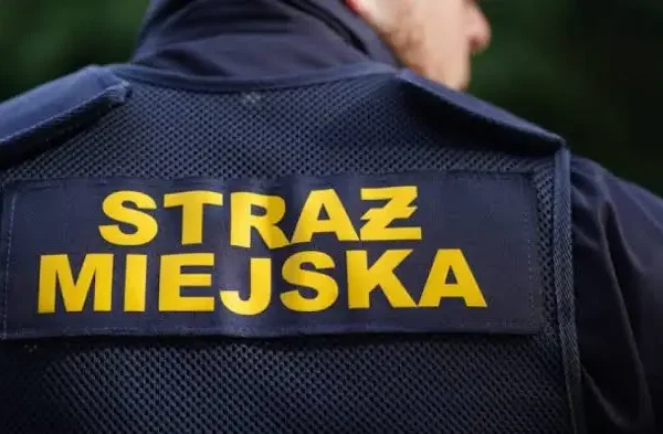 Dzień Straży Miejskiej w Czarnkowie – życzenia i kulisy codziennej służby