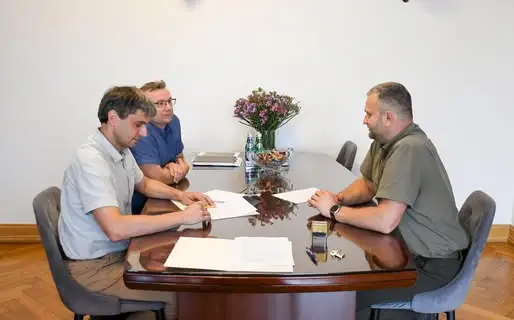 Gmina Czarnków i Nadleśnictwo Sarbia wspólnie remontują drogę Romanowo Dolne–Sarbia