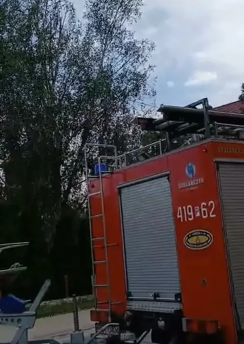 Poszukiwania na Jeziorze w Kuźnicy Żelichowskiej – interwencja OSP Wieleń i Policji