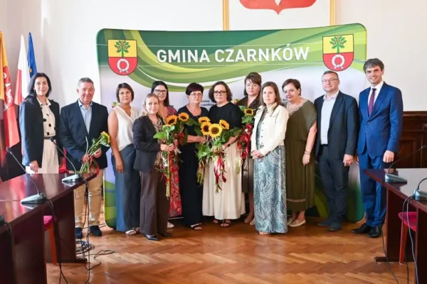 Gmina Czarnków podsumowuje rok szkolny i wita nowych dyrektorów placówek oświatowych