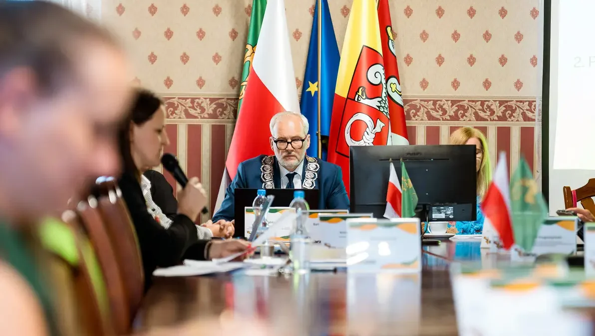 Nadzwyczajna sesja Rady Gminy Drawsko: zmiany w budżecie i przegląd inwestycji