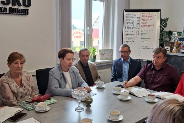 Gmina Drawsko gotowa na nowy rok szkolny – spotkanie dyrektorów i wójta