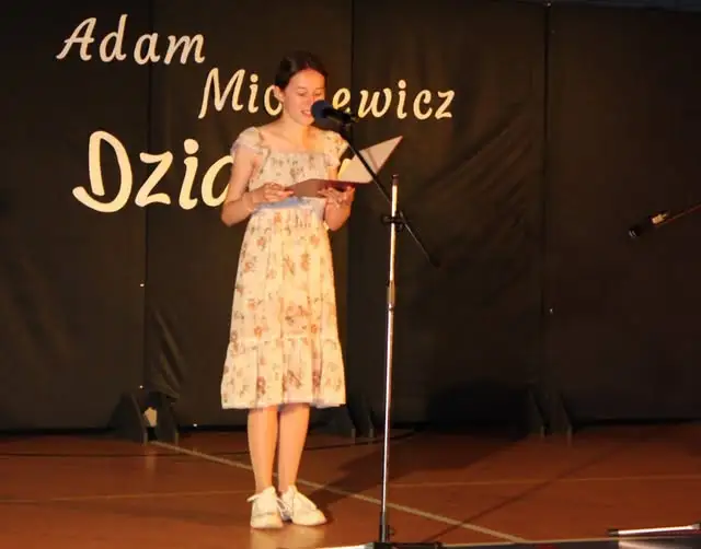Narodowe Czytanie w Trzciance: „Dziady” w wykonaniu lokalnych władz i młodzieży