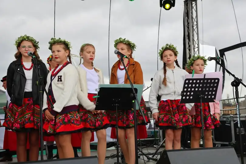 Dożynki Powiatowo-Gminne w Wieleniu – wspomnienie pełne muzyki i tradycji
