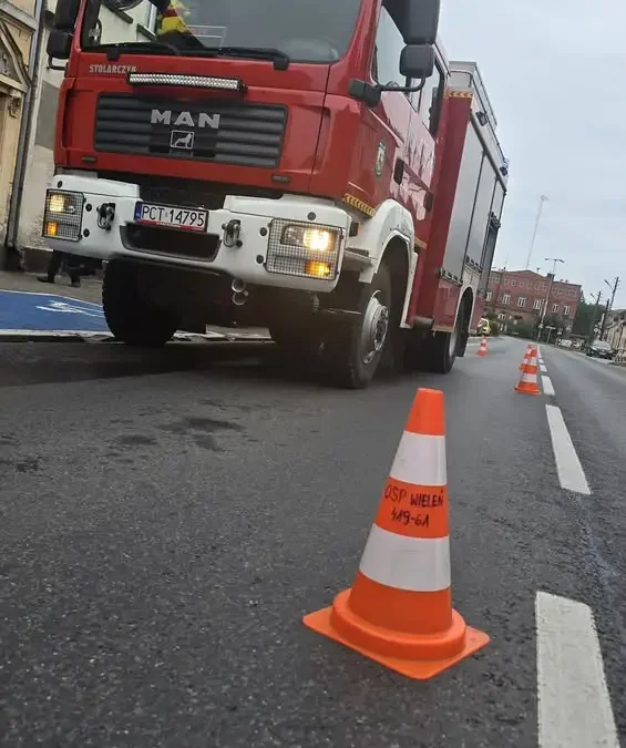 Plama oleju w Wieleniu — interwencja OSP Wieleń