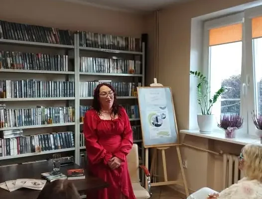 Literacki debiut Justyny Miszkowskiej – wieczór poezji w bibliotece w Lubaszu