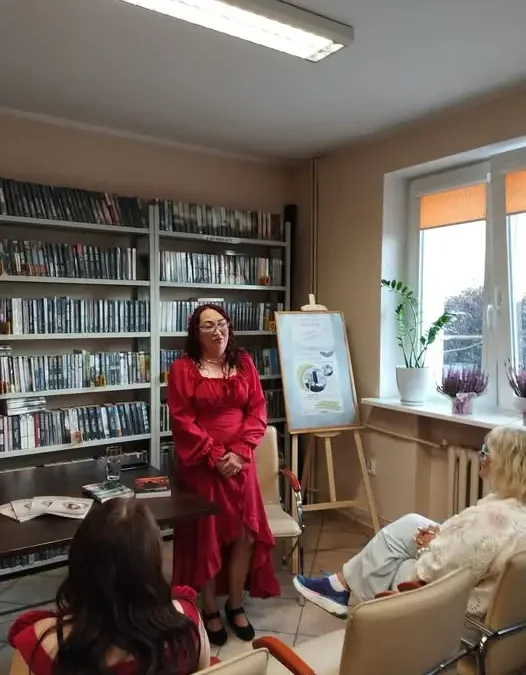 Literacki debiut Justyny Miszkowskiej – wieczór poezji w bibliotece w Lubaszu