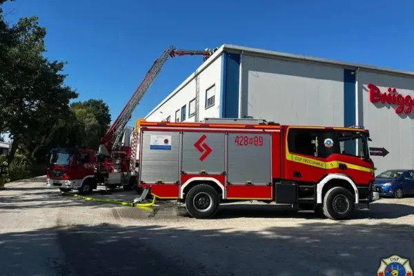 Strażacy ochotnicy ćwiczyli gaszenie pożaru w zakładzie Brüggen Polska w Celejowie